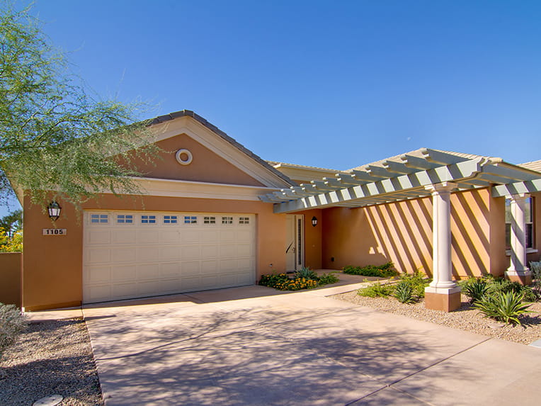 Villa Toscana - 2274 square feet - 2 Bed, 2.5 Bath + Den