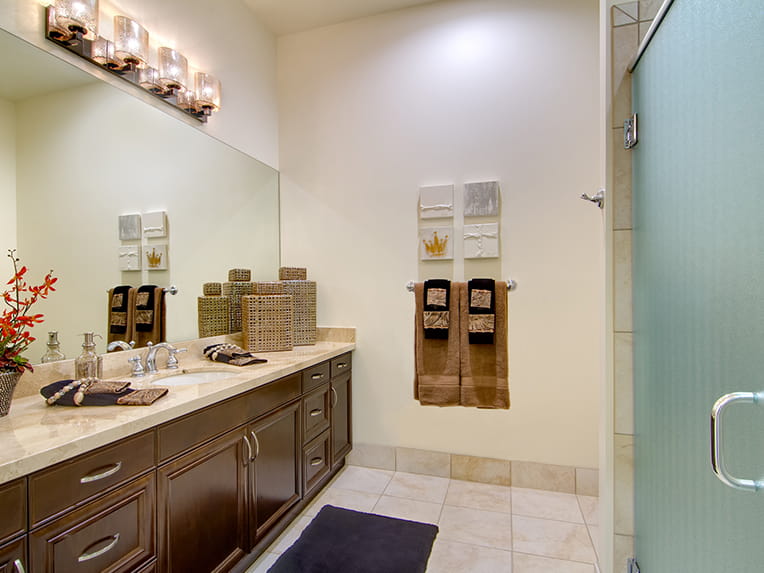 Villa Toscana - 2274 square feet - 2 Bed, 2.5 Bath + Den