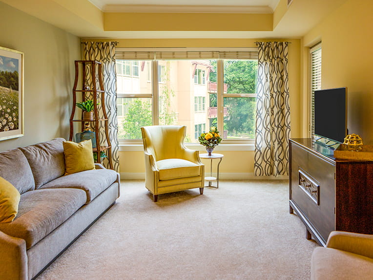 Mendocino - 928 square feet - 1 Bed, 1 Bath living room. 