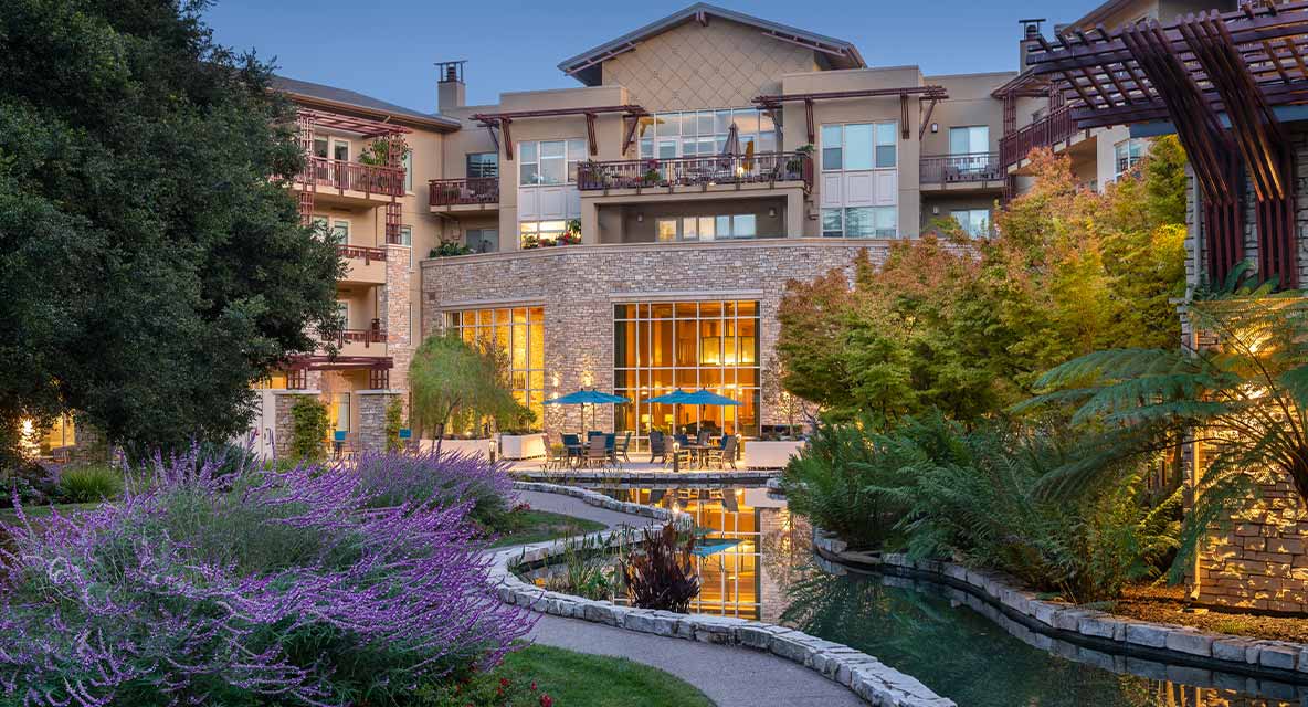 Vi at Palo Alto exterior. 