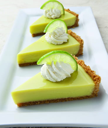 A plate of key lime pie. 