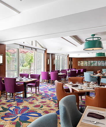 Vi at Palo Alto Club Room.