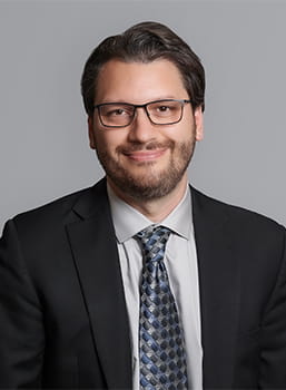 Dustin Duncan headshot. 
