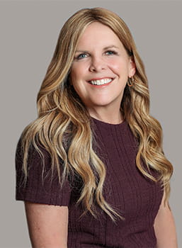 Valerie Chastain Alves headshot.