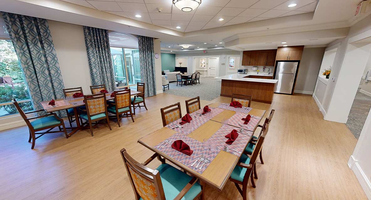 Memory Support Dining - Vi at Palo Alto Care Center