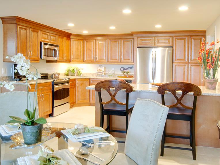 Regalo - 1768 square feet - 2 Bed, 2 Bath + Den