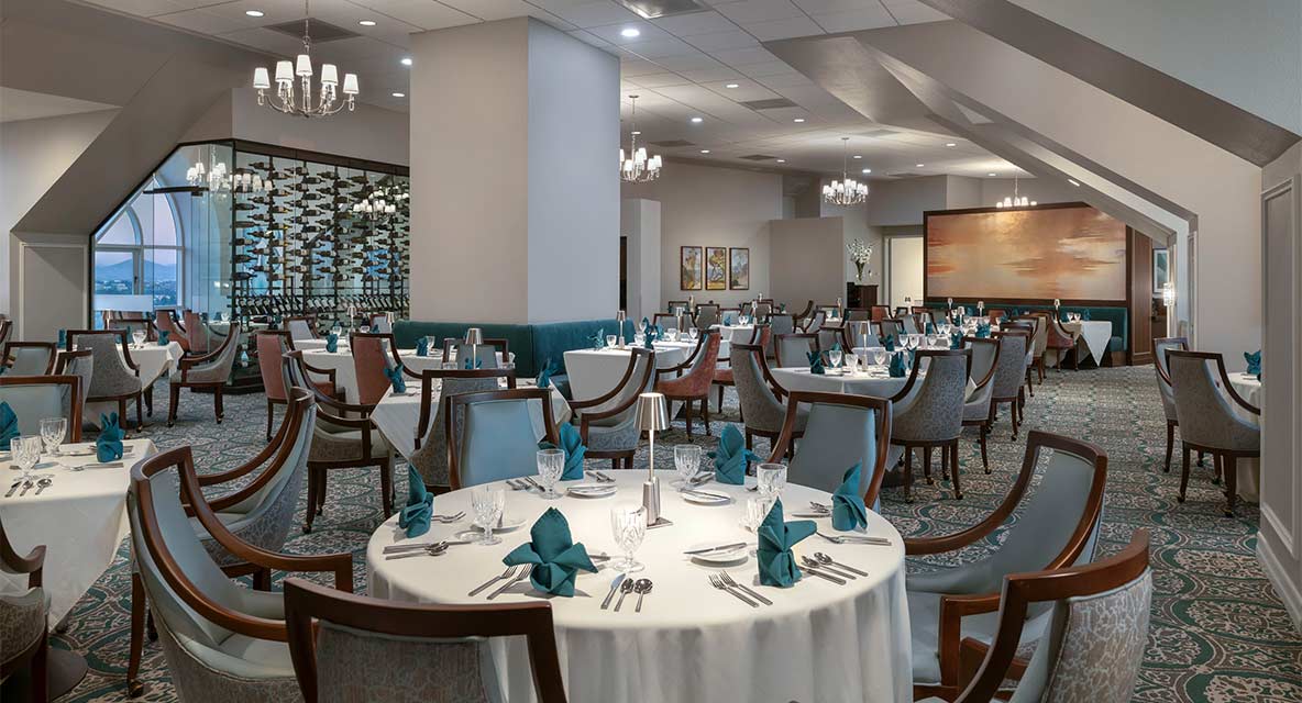 Vi at La Jolla Village 21 formal dining. 