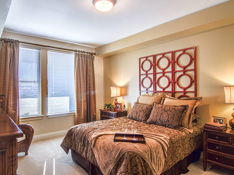 Wolf Creek - 1104 square feet - 1 Bed, 1.5 Bath + Den