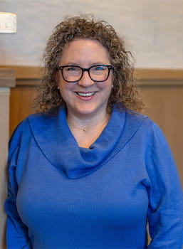 Rachel Richards headshot. 