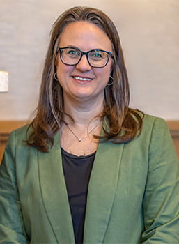 Sara Clinton headshot. 