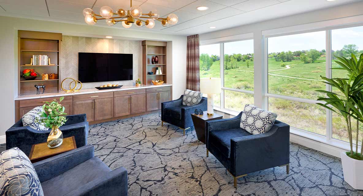 Vi at Highlands Ranch care center common area.