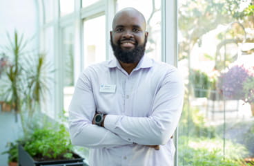 Michael Thomas, Vi at Lakeside Village's lifestyle director and Garden Club leader.