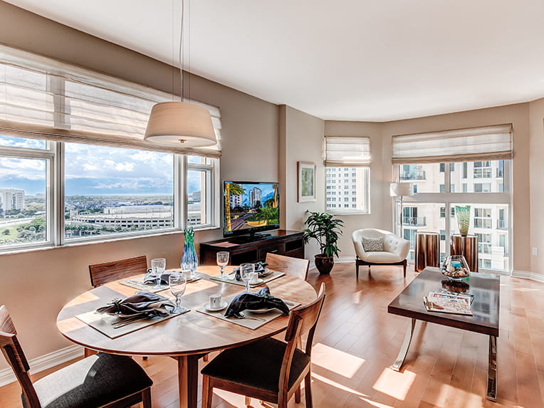 Renoir - 1062 square feet - 1 Bed, 1.5 Bath + Den