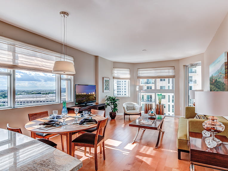 Renoir - 1062 square feet - 1 Bed, 1.5 Bath + Den