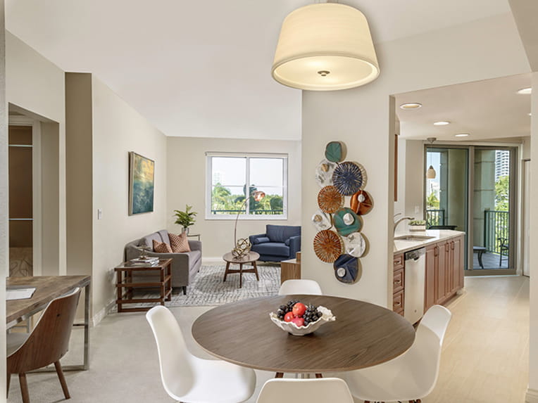 Da Vinci - 935 square feet - 1 Bed, 1 Bath