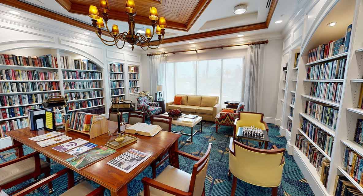 Vi at Aventura Library.