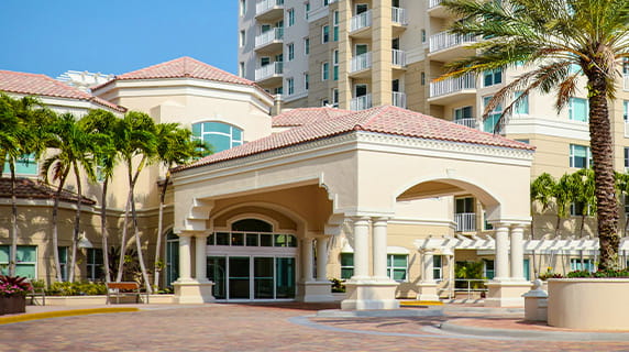 Vi at Aventura front exterior.