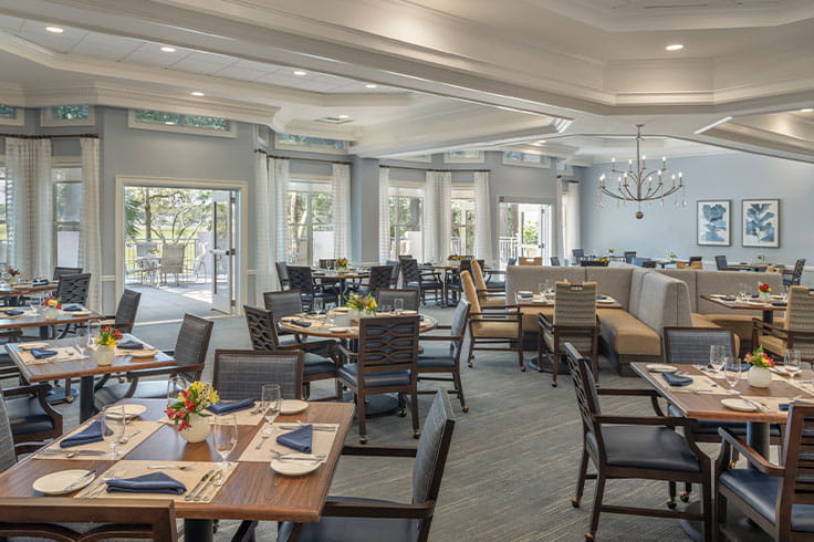 TidePointe, a Vi Community - Magnolia Dining. 