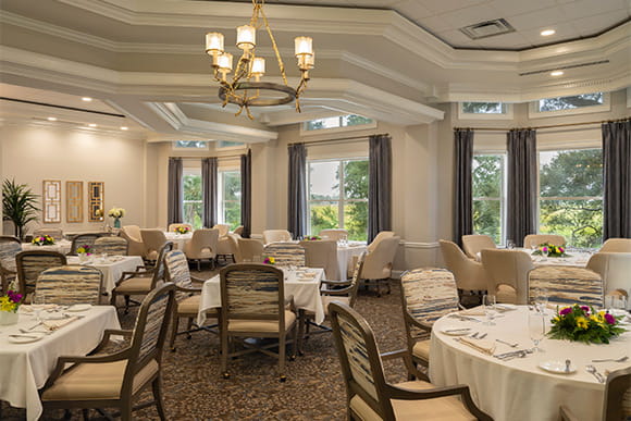 TidePointe, a Vi Community - Calibogue Dining.